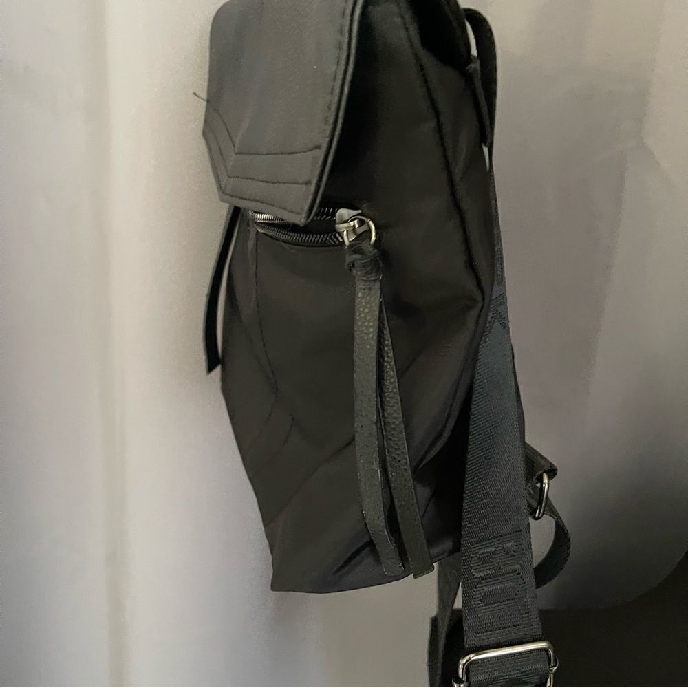 Botkier New York Black Mini Trigger Backpack - Picture 10 of 15